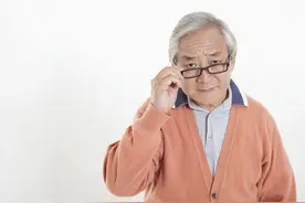 男人有个十多年的情人，是什么感觉？57岁大爷：我只有这个感受图片