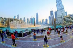 关闭超两月后，阿联酋迪拜世界最大音乐喷泉表演重启图片