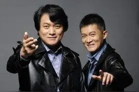 12年前,杨志刚为摆脱"拼哥",拍戏命悬一线与死神照面,烧伤高达30%图片