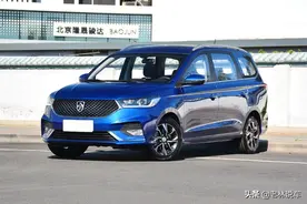 很适合当网约车的宝骏360，空间大、油耗低，5.68万起图片