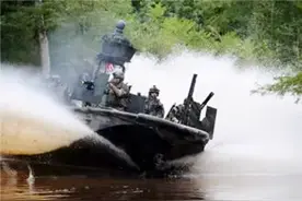 逃到“金三角”的李弥，1954年被蒋介石召回台湾，晚年结局如何图片