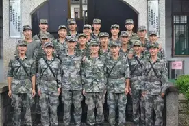 这个退伍兵真牛！从小就想当企业家，现在靠发展蜂蜜真的致富了……图片