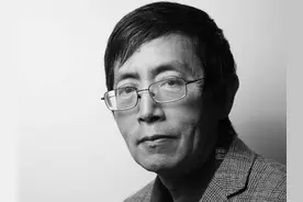 诗人北岛说现实。图片