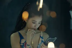 网飞又放出了现象级新剧，爽到可以一晚上一口气看完图片