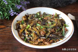 做肉末茄子小技巧，比平时多做一步，不用过油，和餐馆做得一样香图片