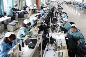 我，深圳工厂打工妹，揭秘工资，告诉你工厂陷入用工荒的原因图片