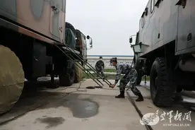 打通“最后一公里”！毕业学员装备操作课，士官教练员上岗图片