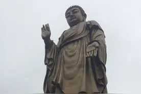 江苏无锡灵山大佛，可以敬敬佛，烧烧香，好地方图片