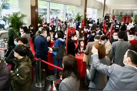 6人抢1套！五轨交汇的天悦二期今日开盘，千万拿下100㎡3房图片