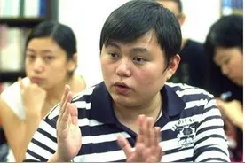 当年明月，靠写书3年赚4100万，被问及为何会写？兴趣爱好图片