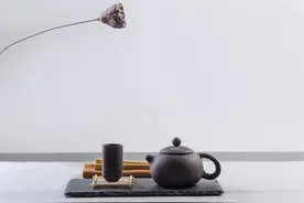 别高估人际关系，别低估人性规则图片