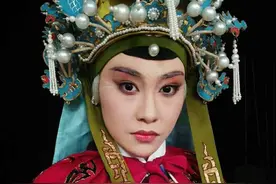 自从兰文云不登台以后，“摩登老旦”大行其道图片