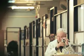 故事：父亲得了阿尔兹海默症，一言不合就要把我赶出门图片