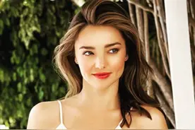 米兰达·可儿：昔日超模界的顶流、街拍女王，如今却输给了时间图片