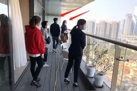 深圳看3千万豪宅，张智霖袁咏仪：浪漫是你早看穿我，但你仍爱我图片