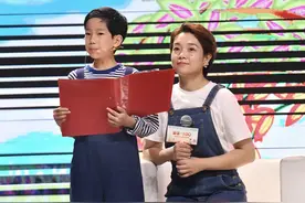 9岁孩子朗诵水平已8级，这场比赛给小朋友埋下了一颗红色“种子”图片