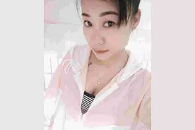 两个男的同时追我，是选择爱情，还是择物质呢？图片
