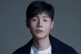 李荣浩曾说小时候眼睛很大，本以为是开玩笑，看到照片后：还挺大图片