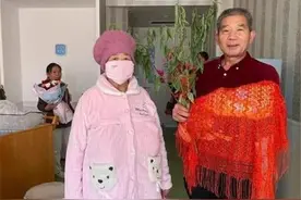 从不想让母亲生下妹妹，到现在的“宠妹狂魔”：这才是幸福一家人图片