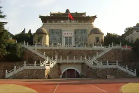 武汉最厉害的大学一一武汉大学、华中科技大学和武汉理工大学图片