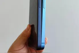 为什么明明iPhone12分辨率更高，但实际却是iPhone11看起来更舒服图片