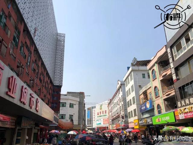 他们每天只做好一种云吞一碗面,深受寮步人的喜爱