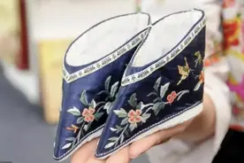 《三寸金莲》面对畸形审美，女人却逆来顺受图片