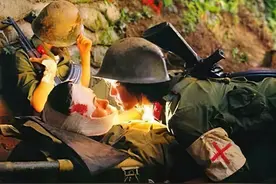 战场上，十八岁小战士牺牲前对护士说：姐姐，我能拥抱你一下吗？图片