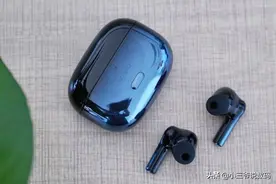 vivo TWS 2：颜值纯美、主动降噪，给你超乎想象的好声音图片