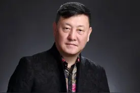 韩磊：唱了700多首歌曲，娶小16岁的娇妻，如今怎样了？图片