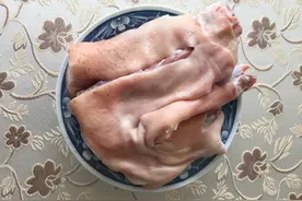 黄豆炖猪蹄，好多人一开始就做错了，烹饪技巧有4条，美味有营养图片