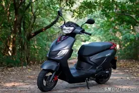 7980元，解决城市通勤！铃木110小型踏板车：操控简单，油耗2.1升图片