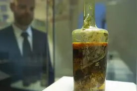 开还是不开？一瓶1600年前的葡萄酒，让考古学家纠结了一世纪图片