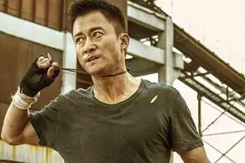 吴京拍《战狼》时找不到群演，老丈人主动跑龙套，酒后称其为大哥图片