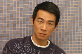 陈小春在内地开餐厅，雷宇扬郑浩南等港星现身捧场，一碗面卖20元图片