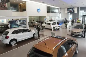 看车都是展车，提车却都不要展车，那展车到底能不能要？图片