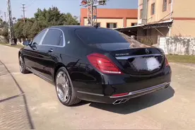 过年回家才发现，年赚20万的人比比皆是，真正的富人却笑而不语图片