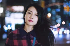 高圆圆六年级证件照走红，浓眉大眼加鹅蛋脸，网友：新冻龄女神？图片