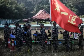 优秀！这是“花木兰”的打靶初体验图片