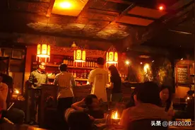 每次结伴同游被问是什么职业，我只能说一半图片