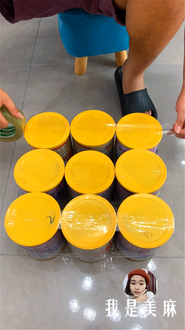 爸爸用9个奶粉桶，给孩子做了个小沙发，做法超简单，太实用了