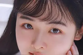 嫣然一笑倾国倾城图片