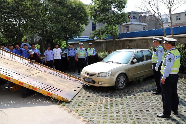 车位被占被堵，车主又没留电话号怎么办？可以过3种方法找到车主