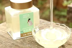 蜂蜜怎么泡水喝最好？蜂蜜水怎么冲效果好？图片