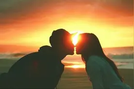 海边的浪漫一夜，不料竟被人全程偷拍用来破坏我的事业和感情图片