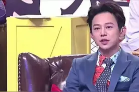 “老好人”人设崩塌？何炅收礼、录节目全程黑脸，父亲竟然是老赖图片