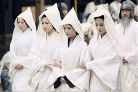 德国人不解：为什么中国的丧服和日本的喜服那么像？是谁抄错了吗图片
