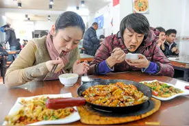 餐饮饭店陆续营业，开业不等于绝对安全，外出吃饭谨记做好这几点图片