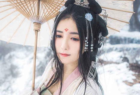 怎么给孩子取有诗意的名字？唐诗中提炼的名字大全