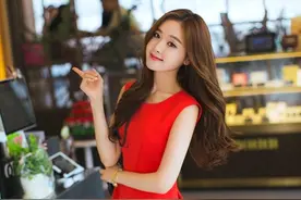 分享时尚，脸颊漂亮，身穿红色裙子的小姐姐，真的太漂亮了图片